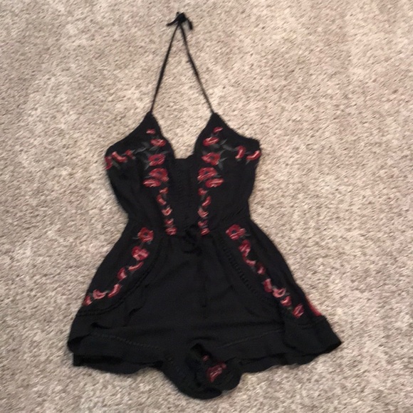 American Eagle Outfitters Other - American Eagle Shorts Jumpsuit Black w/flowers